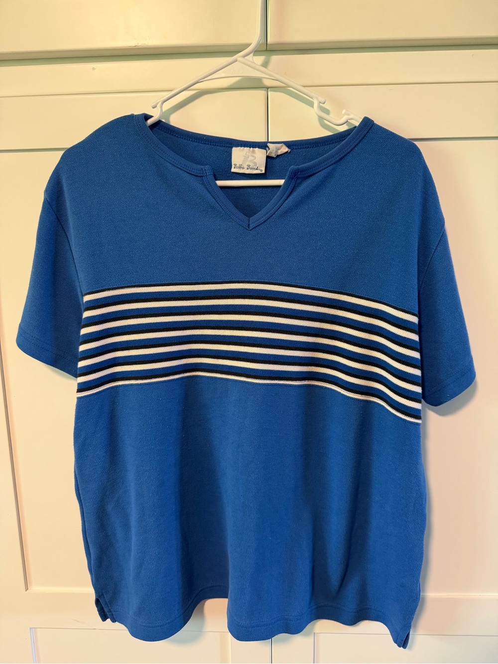 Bobbie Brooks Vintage 80’s Blue Striped Knit v-neck  t-shirt